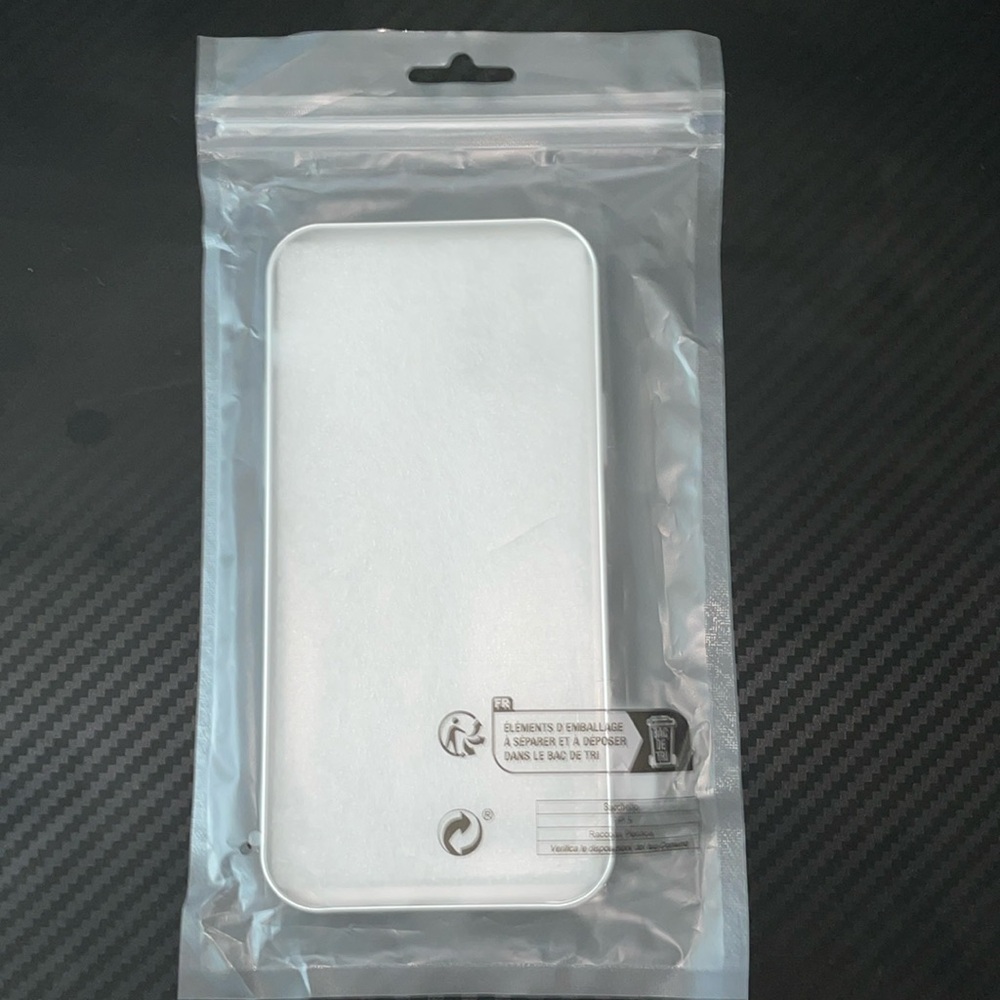 New Apple iPhone 12 Pro case.